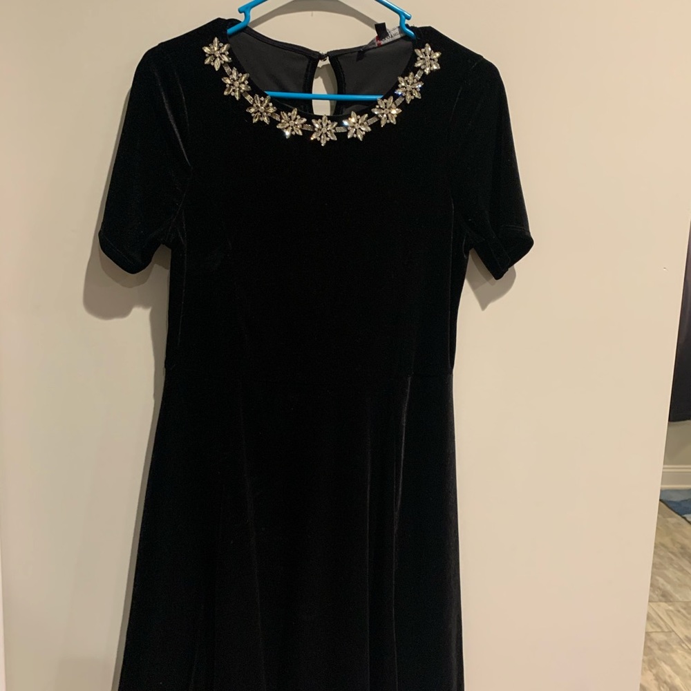Short Sleeve Velvet Dress with Rhinestone Neckline